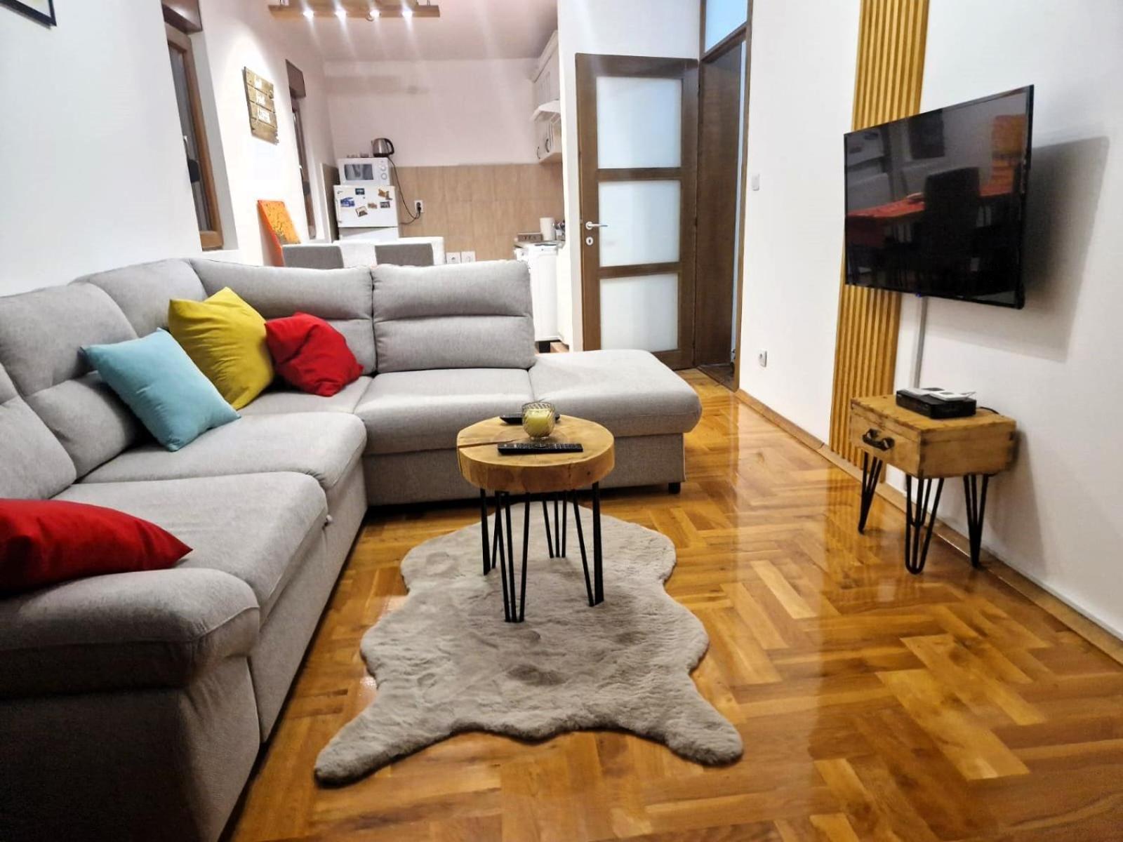 קולאסין Apartment Holiday מראה חיצוני תמונה